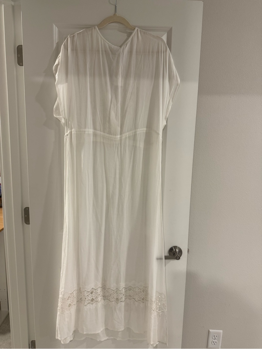 White Lace-Trim Swimsuit Coverup- Untitled Brand - Picture 3 of 3